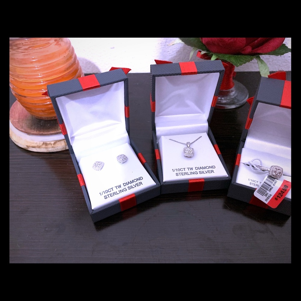 Set of earring,Chain and ring💖💕